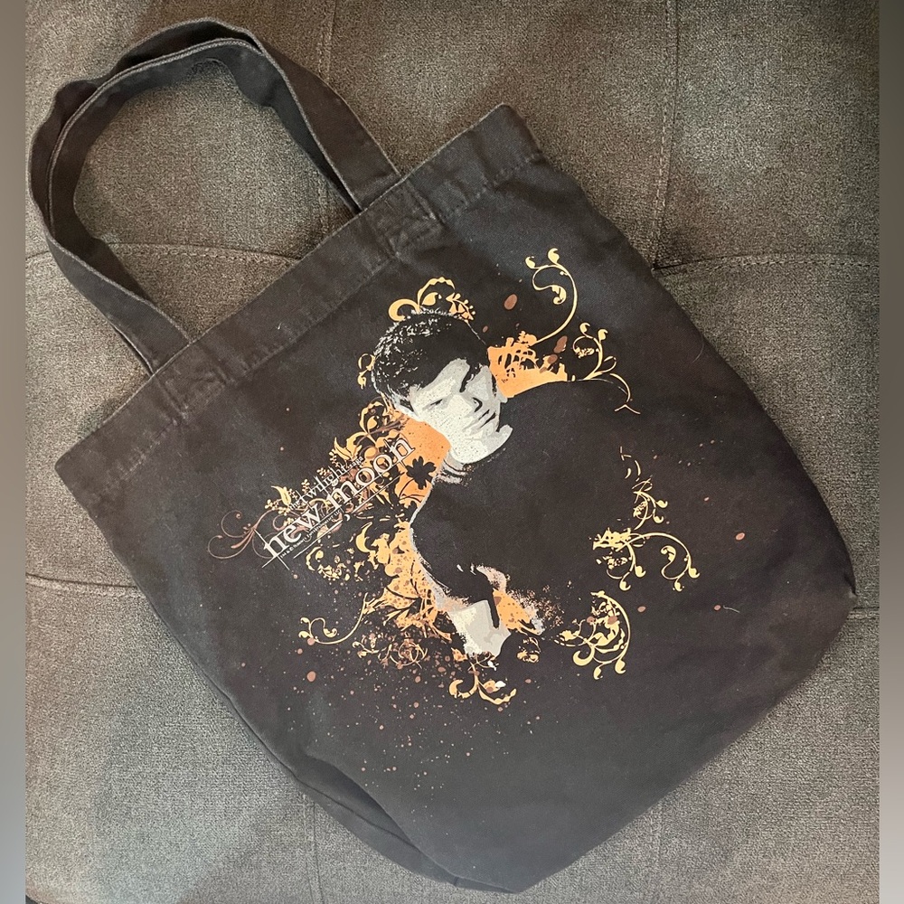 Twilight Saga New Moon Jacob Black Tote Bag